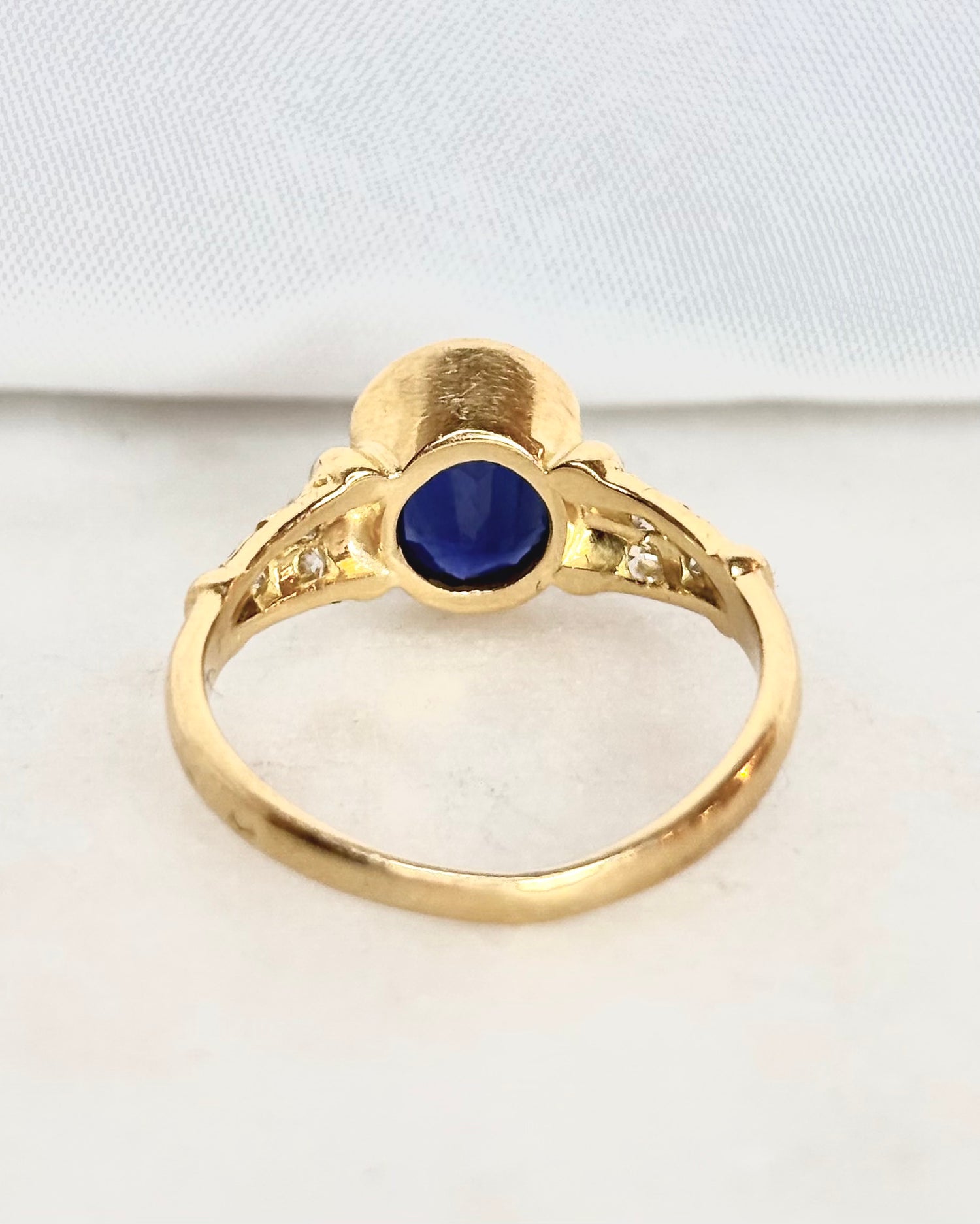 Bague Trilogie Saphir 1.82 carat &amp; Diamants &quot;Nélia&quot;