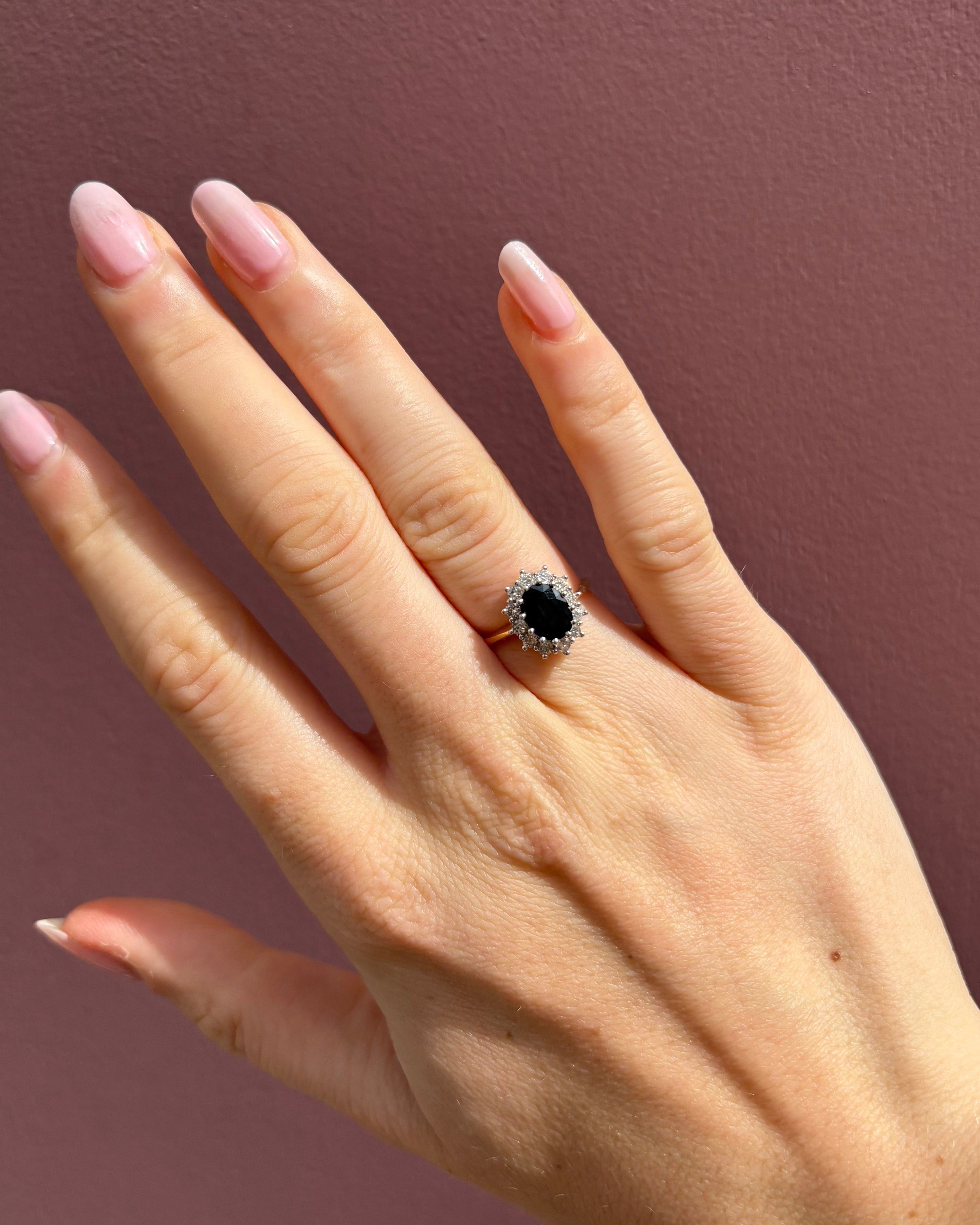 Bague Marguerite Saphir 1.72 carat &amp; 12 Diamants "Morgan"