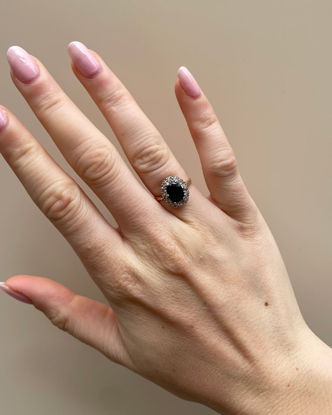 Bague Marguerite Saphir 2 carats &amp; Diamants &quot;Lauren&quot;