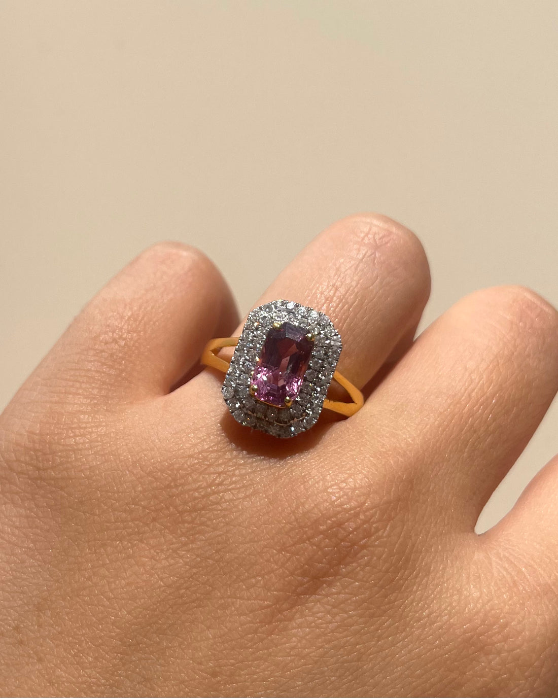Bague Marguerite Spinelle 2.40 carats &amp; Diamants &quot;Beniga&quot;