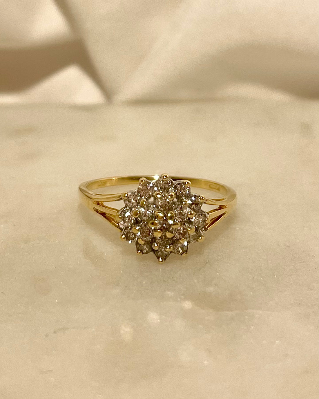 Bague Marguerite Diamants 0.57 carat "Ania"