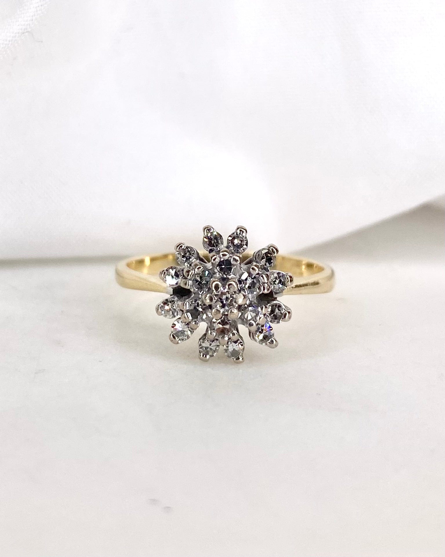 Anillo Margarita Diamantes 0,39 quilates "Emy"