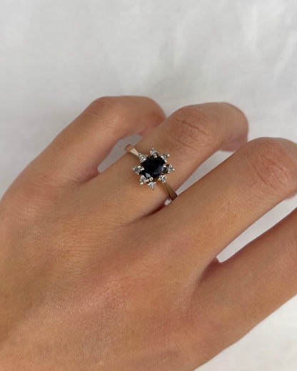 Bague Marguerite Saphir 0.50 carat &amp; 8 Diamants &quot;Charlotte&quot;