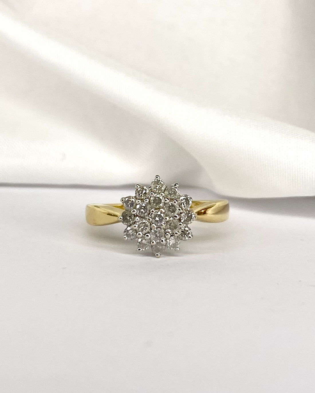 Bague Marguerite Diamants 0.57 carat &quot;Virna&quot;