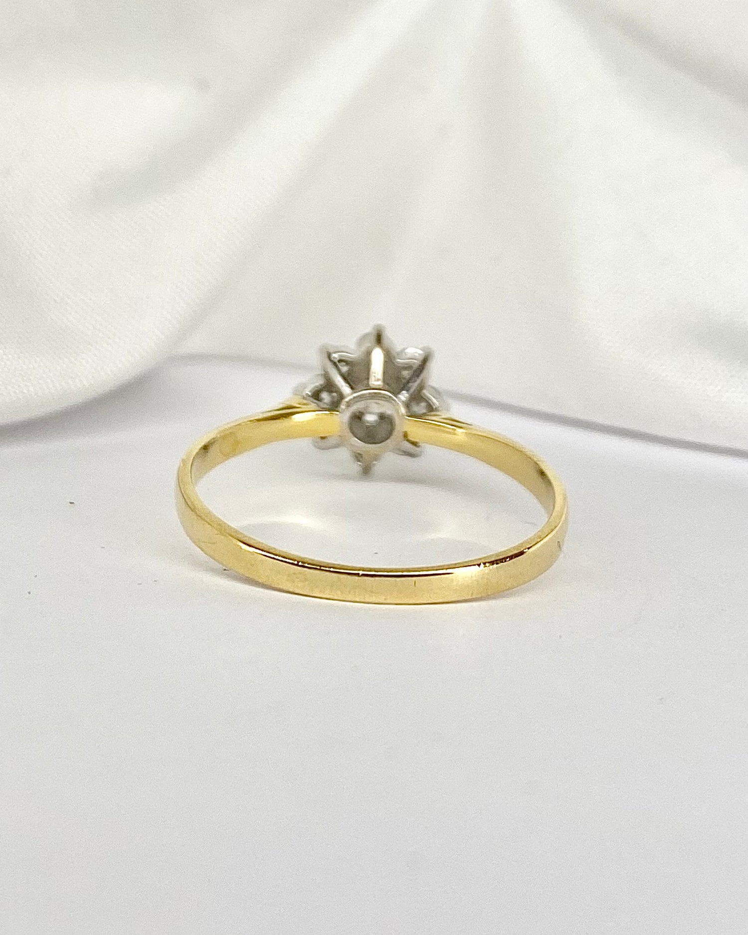 Bague Marguerite Diamants 0.47 carat &quot;Oriane&quot;