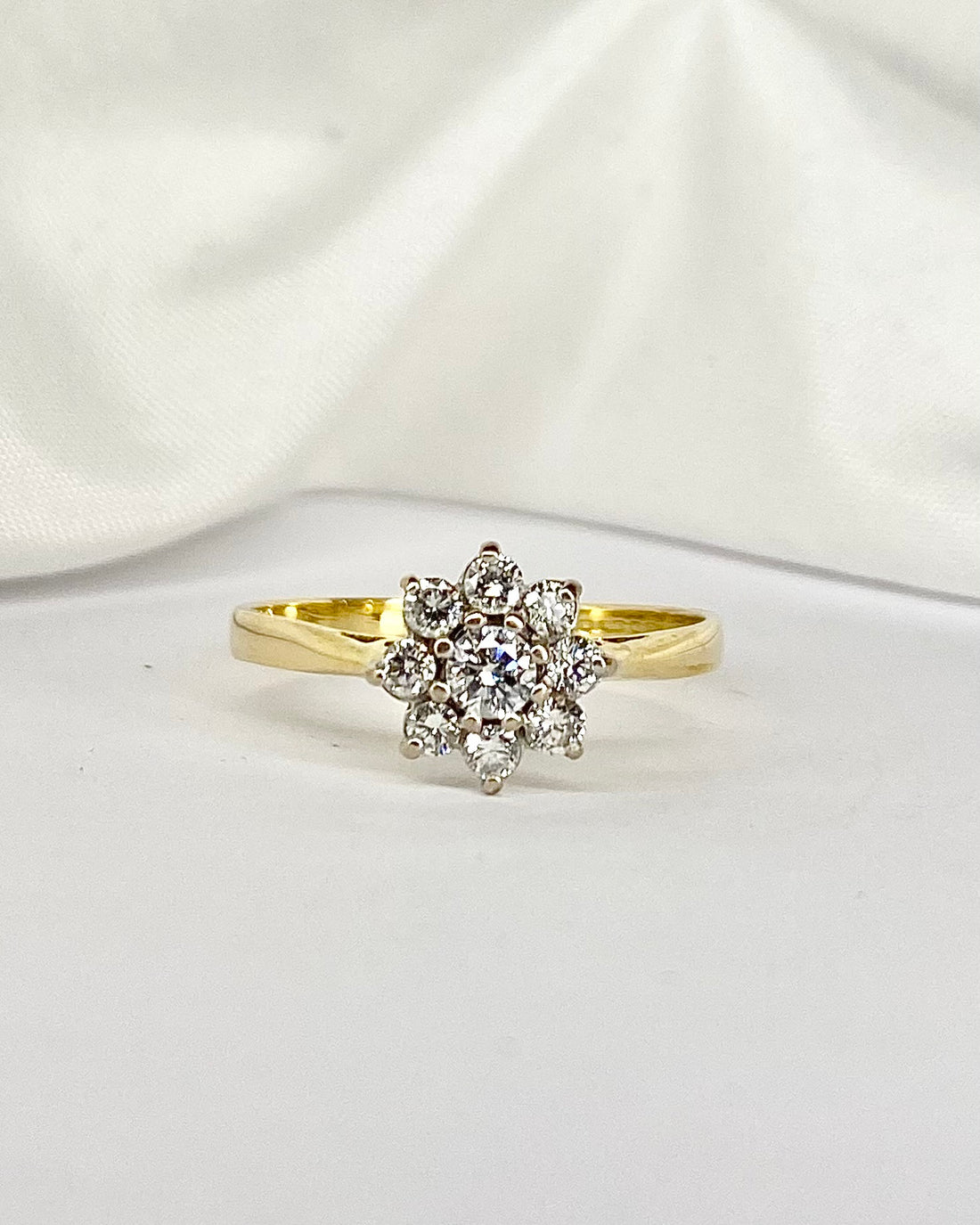Bague Marguerite Diamants 0.47 carat &quot;Oriane&quot;