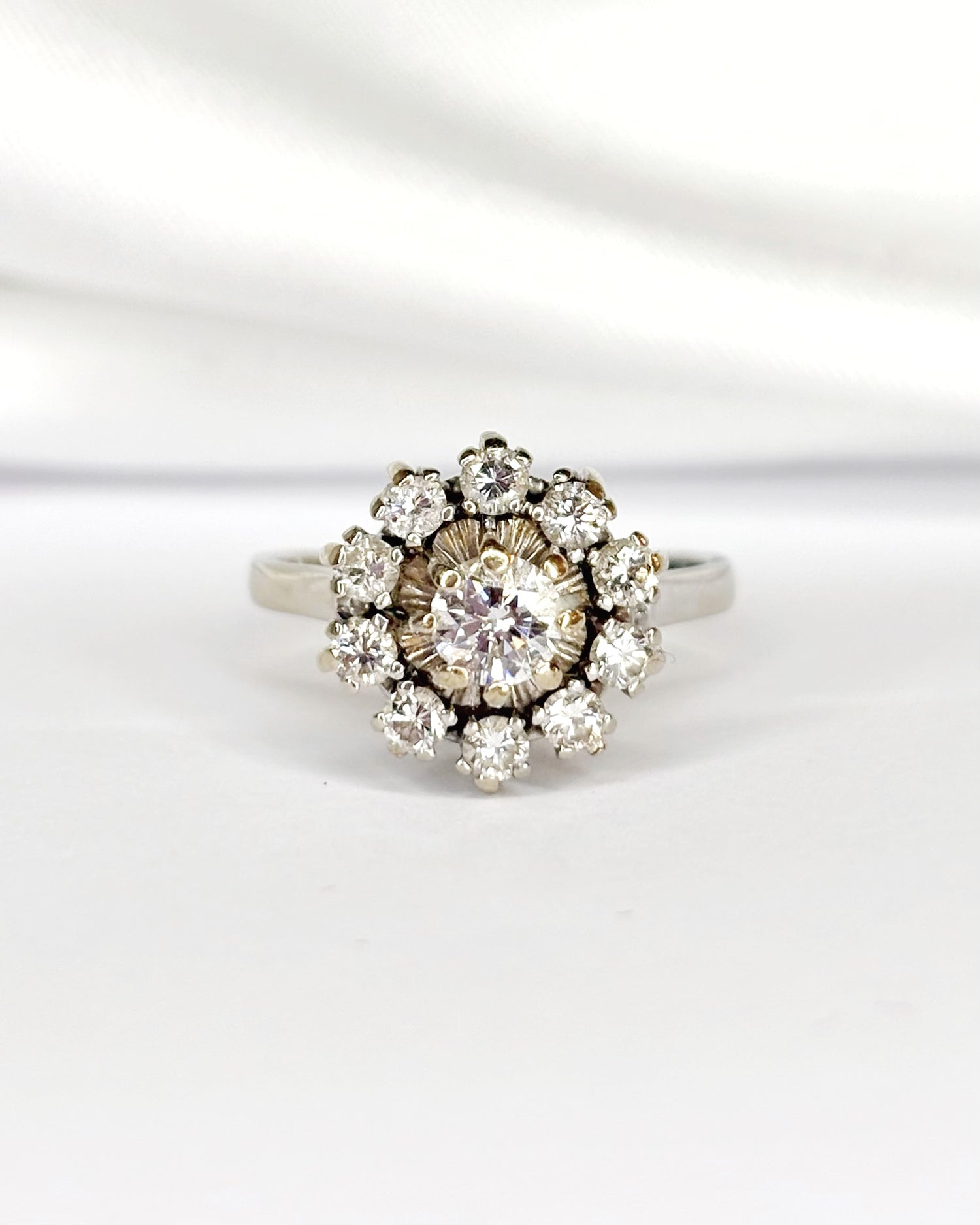 Bague Marguerite Diamants 0.60 carat "Elinda" - Elliade Paris