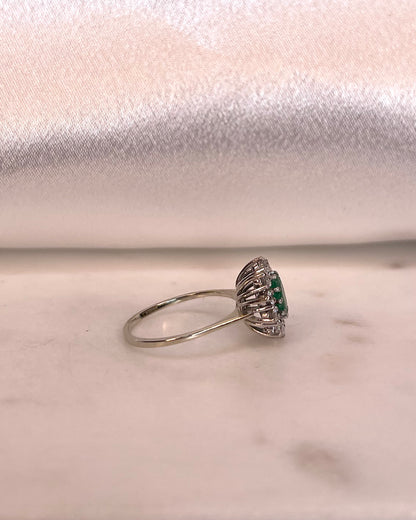 Bague Marguerite Émeraude 0.71 carat et Diamants &quot;Carolia&quot;