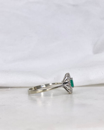 Bague Marguerite Emeraude 0.34 carat &amp; Diamants &quot;Brune&quot;