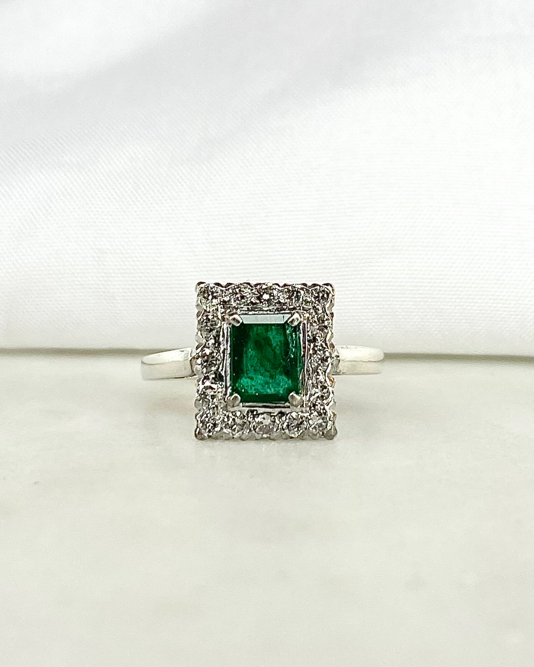 Bague Marguerite Émeraude 3.80 carats Diamants &amp; Argent Massif &quot;Charlène&quot;