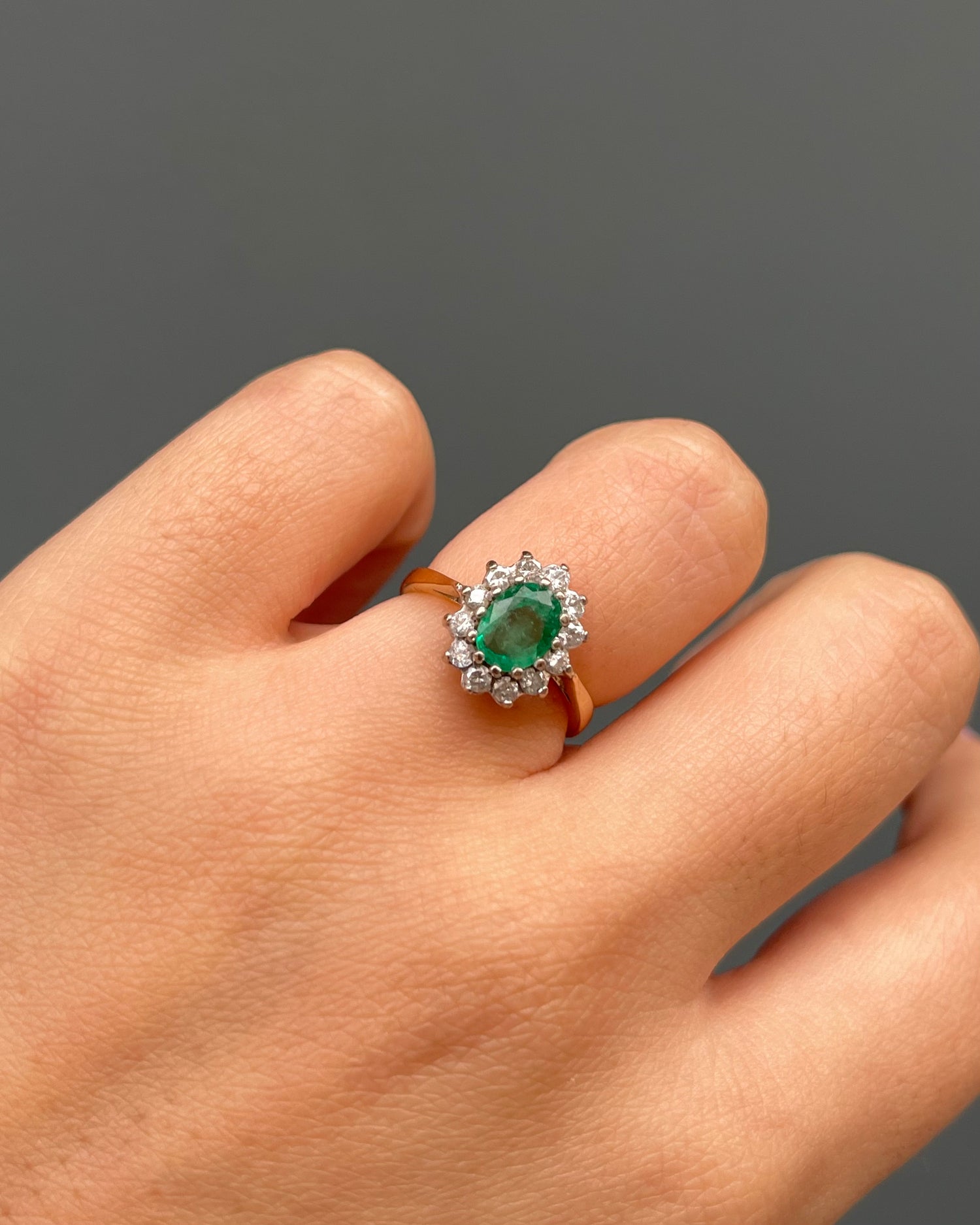 Marguerite Emerald 0.80 carat &amp; 12 Diamonds Ring &quot;Coline&quot;