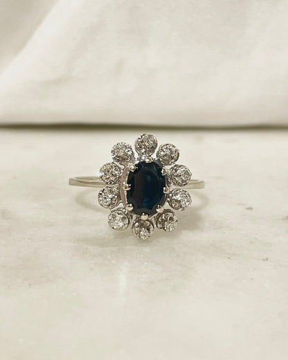 Bague Marguerite Saphir 1.05 carat &amp; 10 Diamants “Shana”