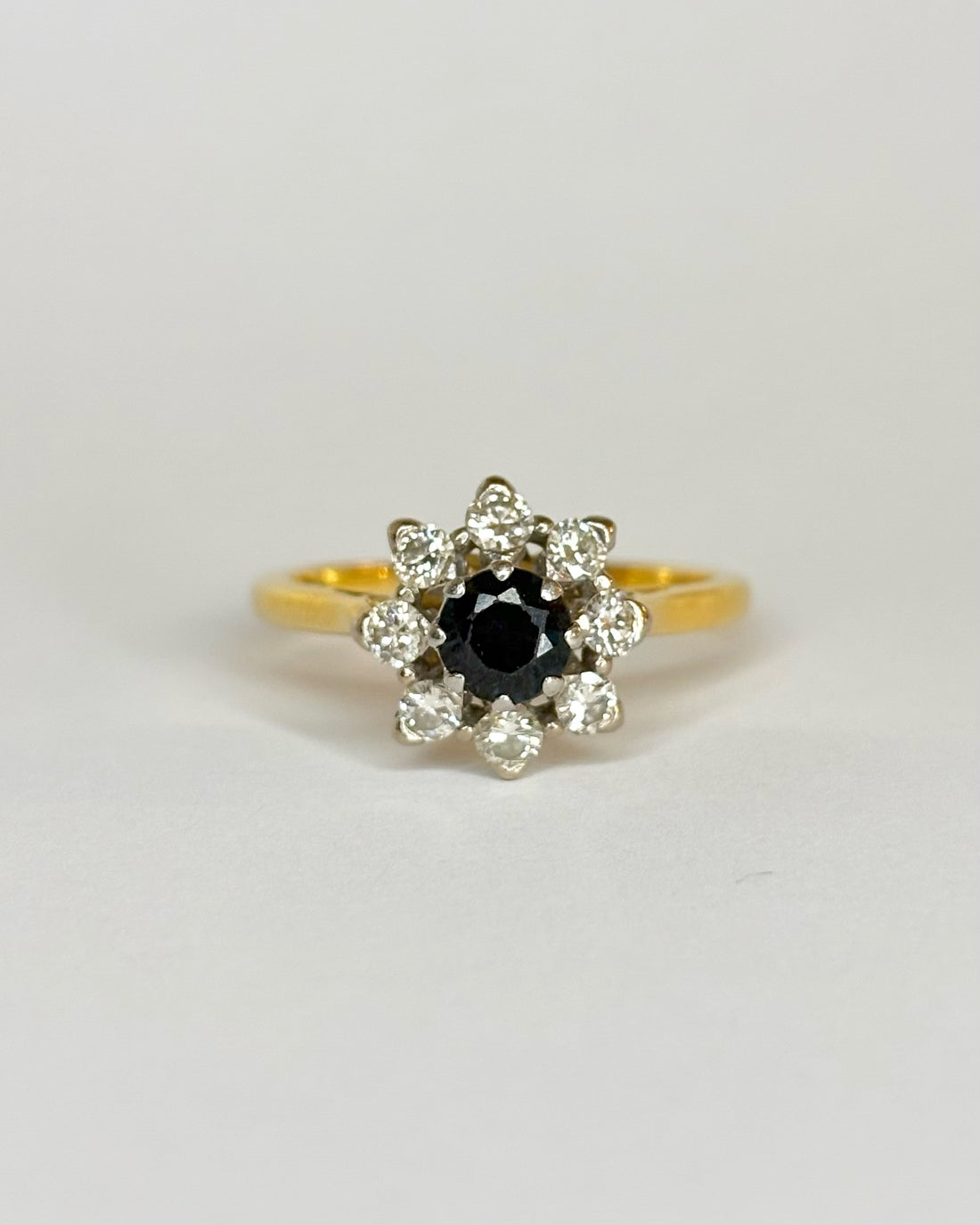 Bague Marguerite Saphir 0.84 carat &amp; Diamants 0.40 carat &quot;Arya&quot;
