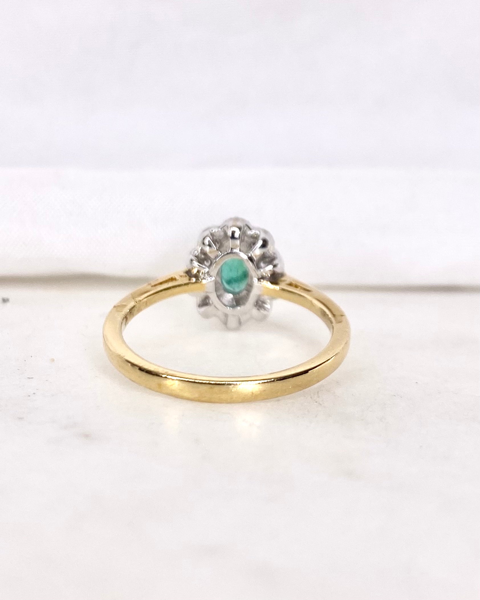 Bague Marguerite Émeraude 0.40 carat &amp; Diamants 0.40 carat &quot;Nila&quot;