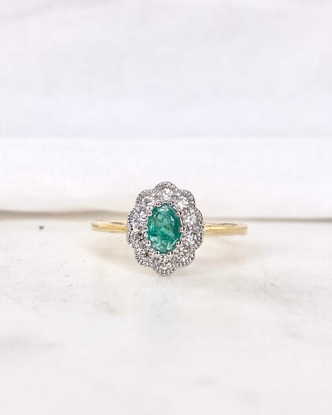 Bague Marguerite Émeraude 0.40 carat &amp; Diamants 0.40 carat &quot;Nila&quot;
