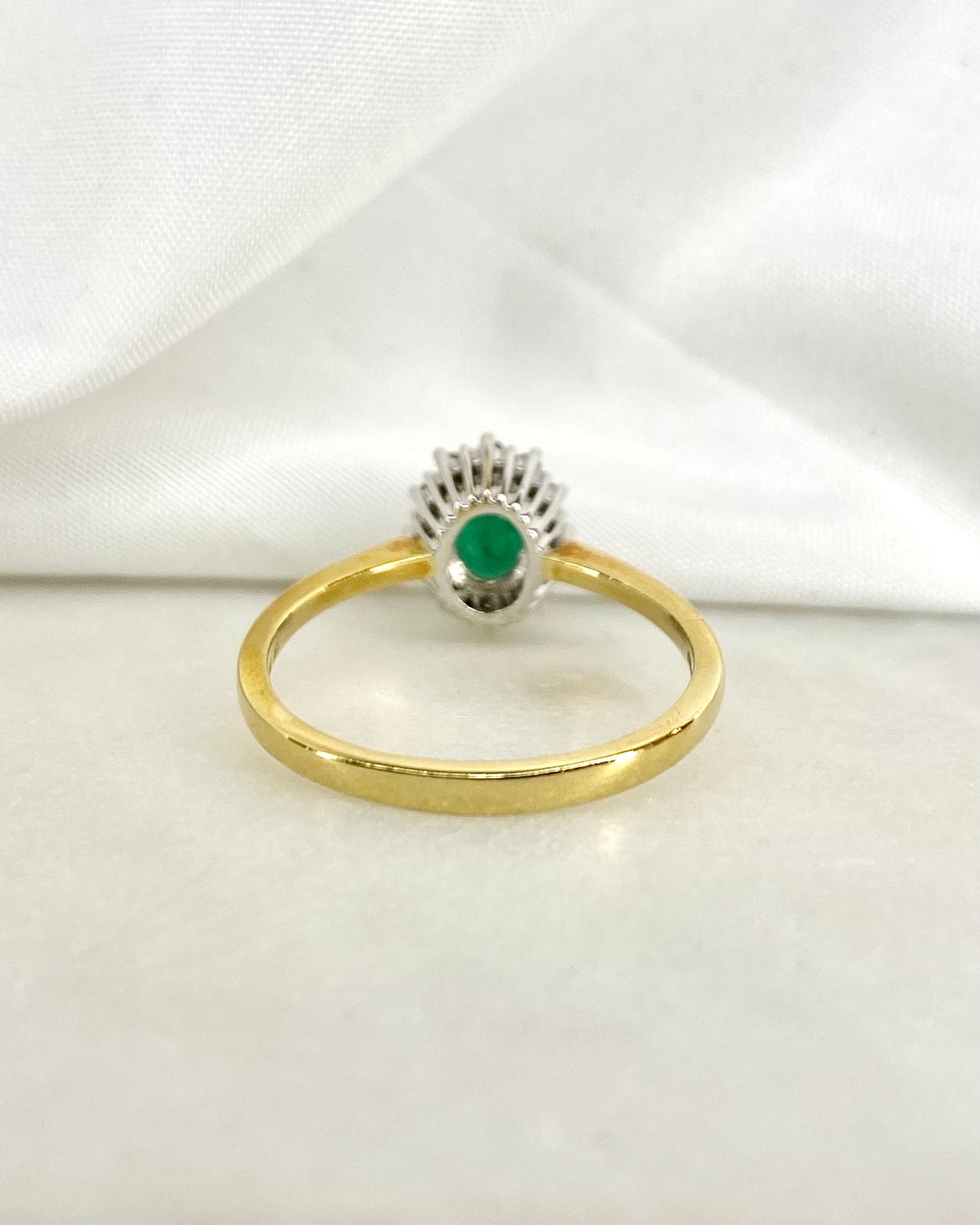 Bague Marguerite Émeraude 0.76 carat &amp; 12 Diamants &quot;Selma&quot;