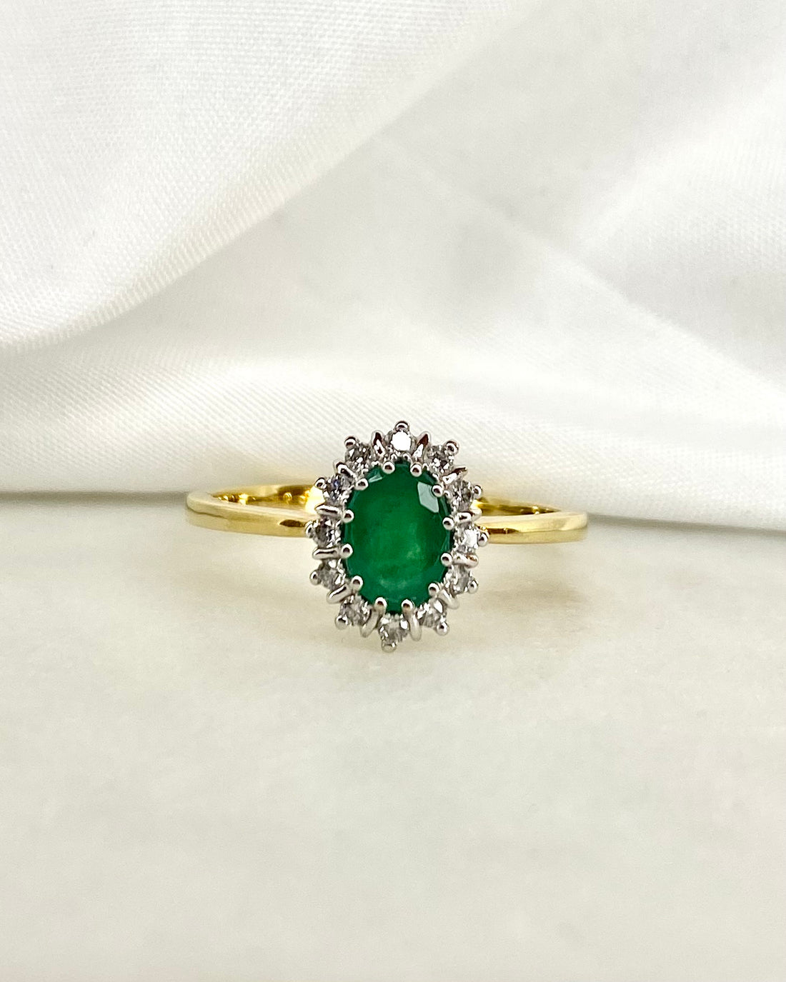Bague Marguerite Émeraude 0.76 carat &amp; 12 Diamants &quot;Selma&quot;