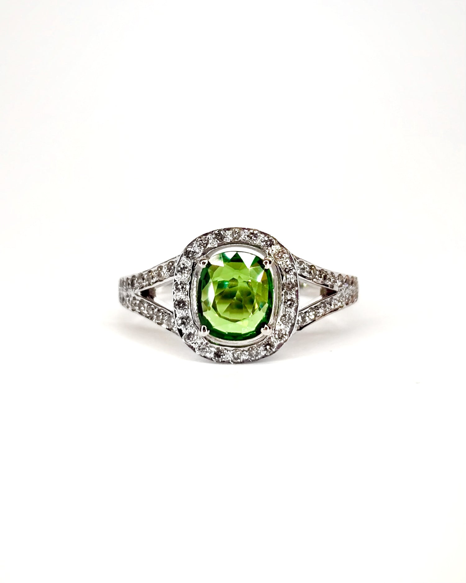 Bague Marguerite Grenat Vert Tsavorite 0.90 ct &amp; 54 Diamants &quot;Juliette&quot;