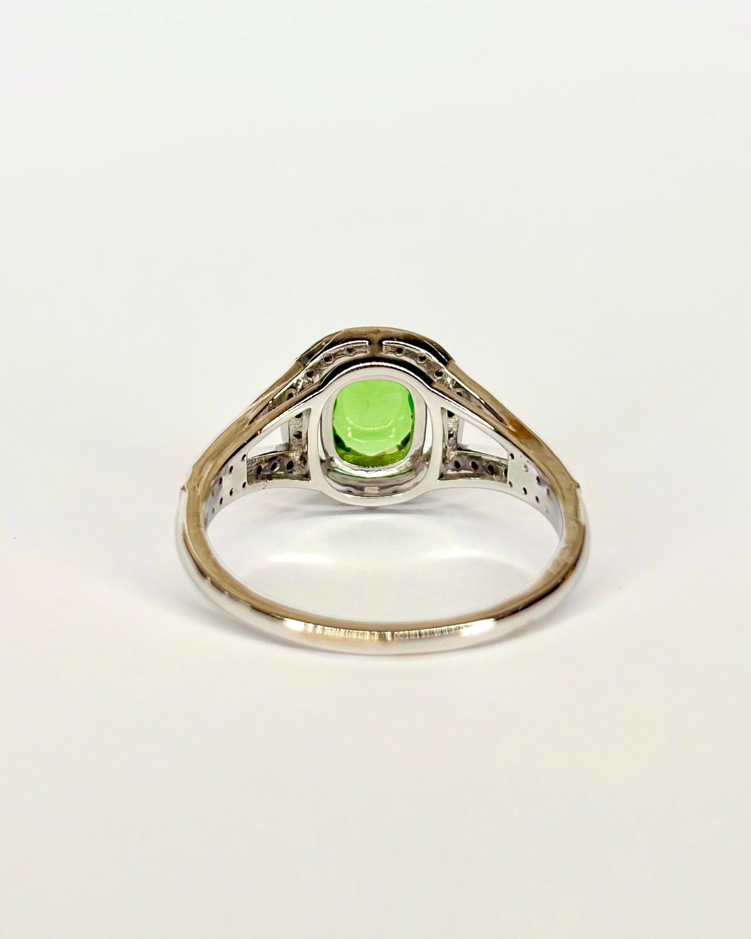 Bague Marguerite Grenat Vert Tsavorite 0.90 ct &amp; 54 Diamants &quot;Juliette&quot;