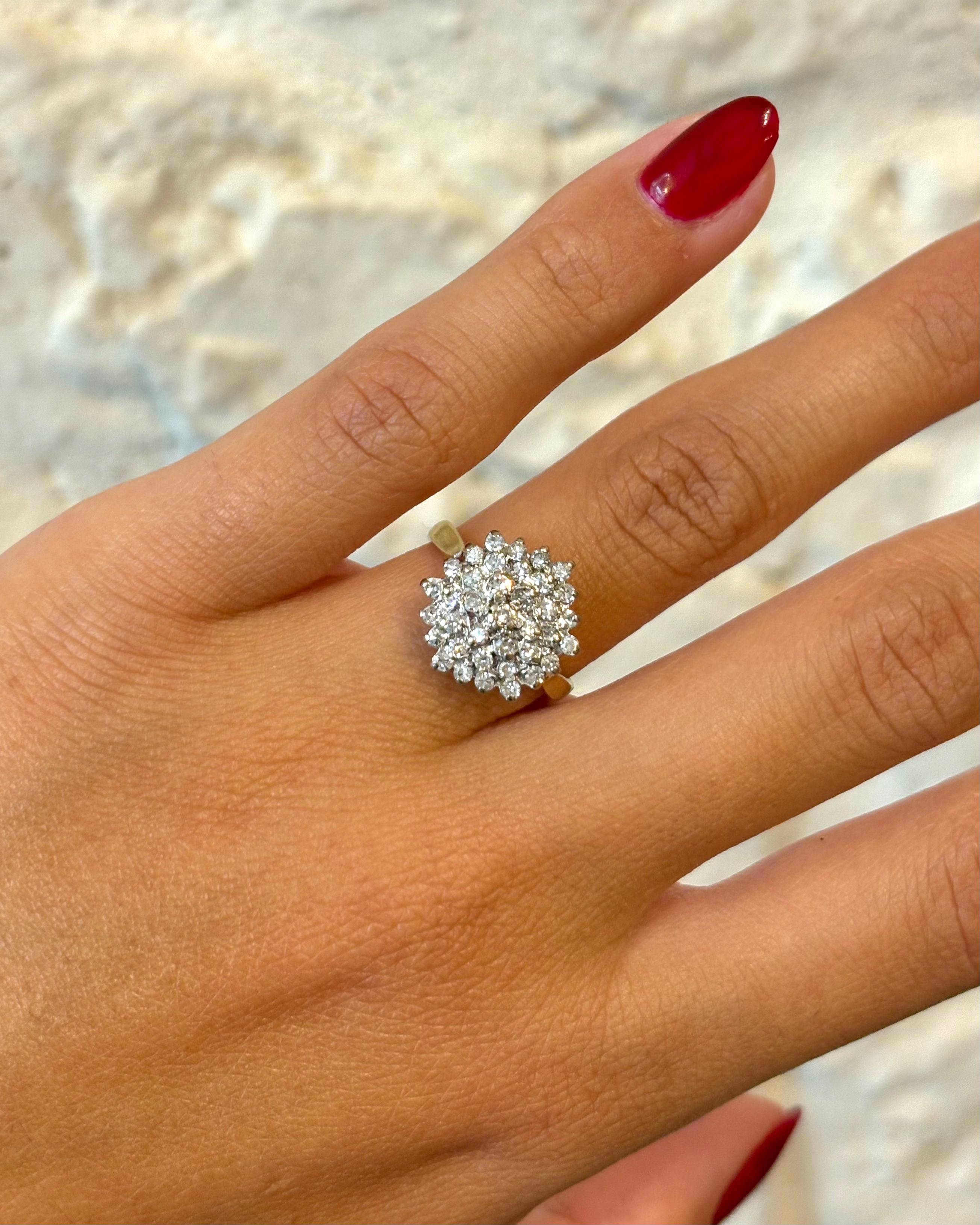 Bague Marguerite 37 Diamants &quot;Noëla&quot;