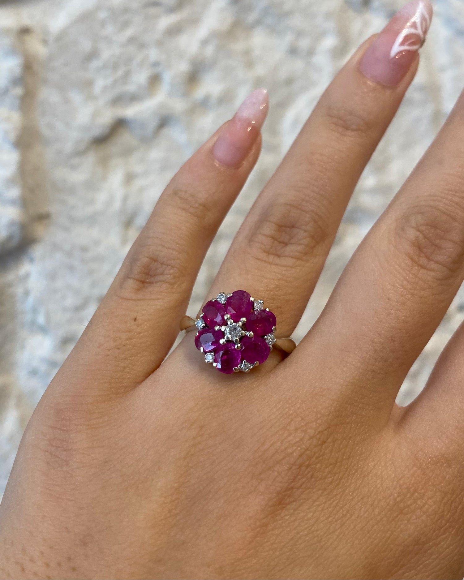 Marguerite Rubis 3.36 carats &amp; Diamants &quot;Ella&quot;