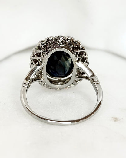 Bague Marguerite Art Déco Saphir 3.40 carats &amp; Diamants 0.40 carat &quot;Edmée&quot;