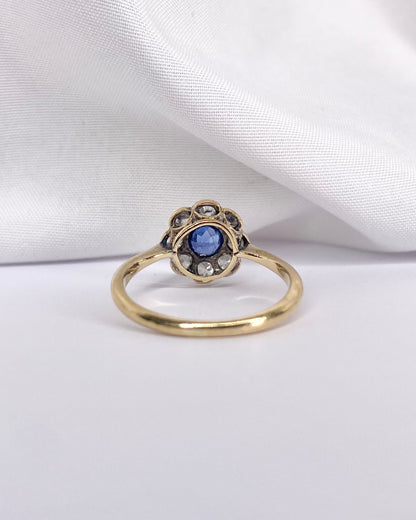 Bague Marguerite Saphir Bleu Ciel &amp; 7 Diamants &quot;Emeline&quot;