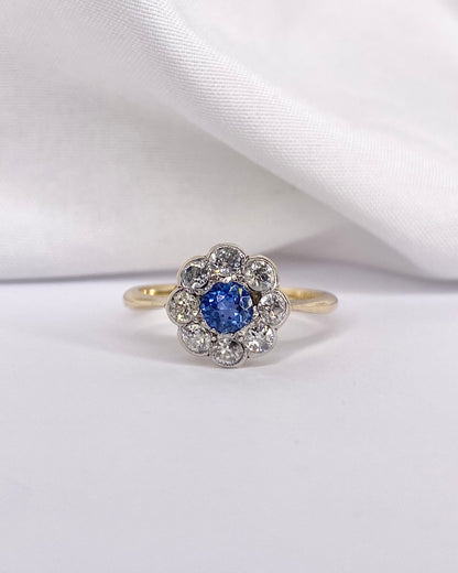 Bague Marguerite Saphir Bleu Ciel &amp; 7 Diamants &quot;Emeline&quot;