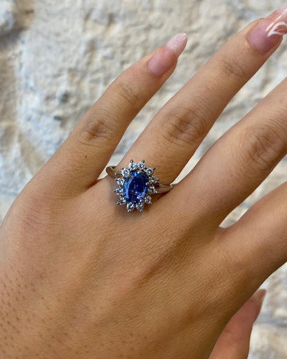 Marguerite Saphir bleu ciel 2.35 carats &amp; Diamants &quot;Faustine&quot;