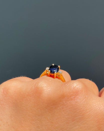 Bague Trilogie Saphir 1.50 carat &amp; Diamants “Calypso”