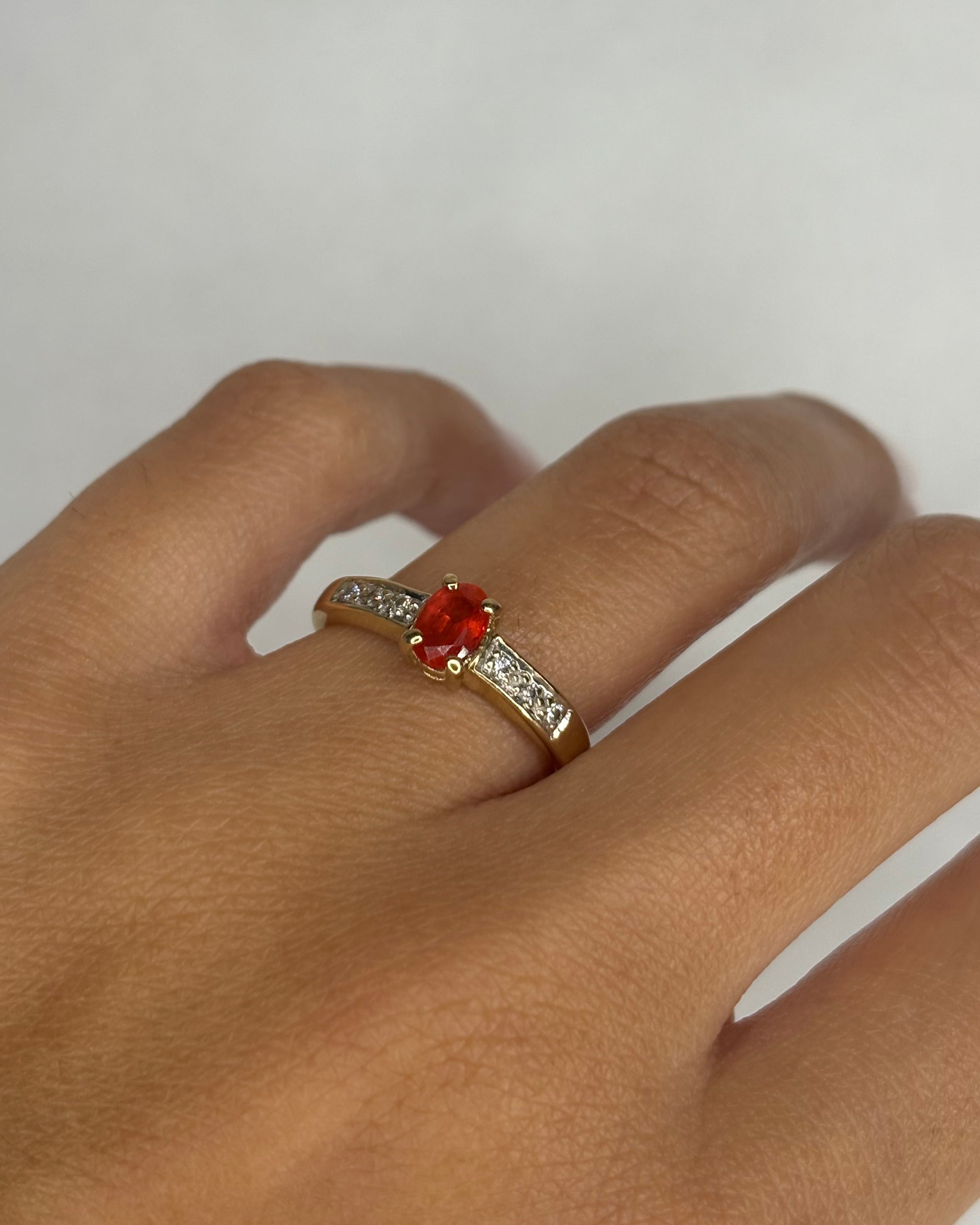 Bague Trilogie Saphir Orange Érable 0.70 carat &amp; Diamants &quot;Joyce&quot;