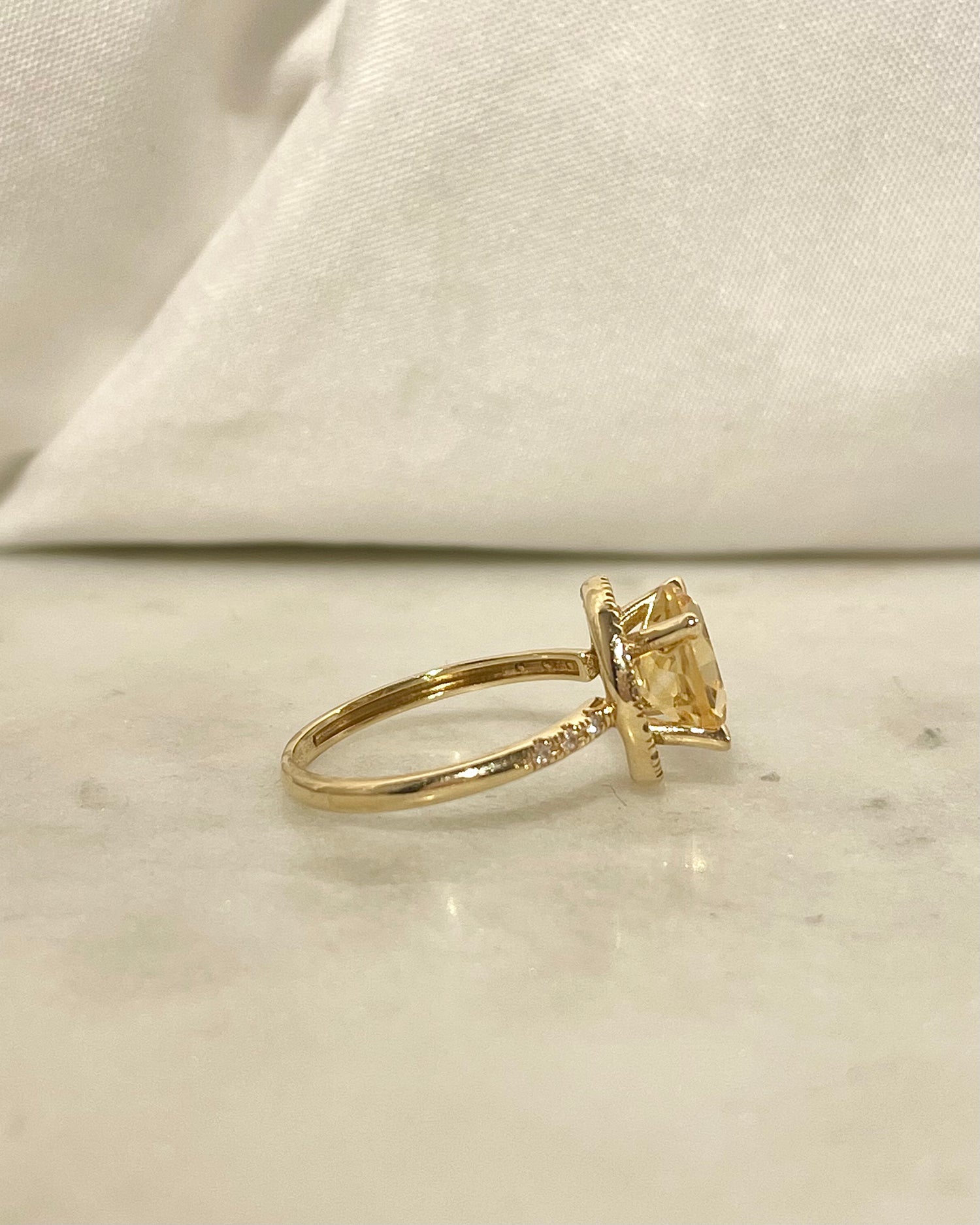 Bague Solitaire Citrine 1.37 carat &amp; 26 Diamants Mauboussin