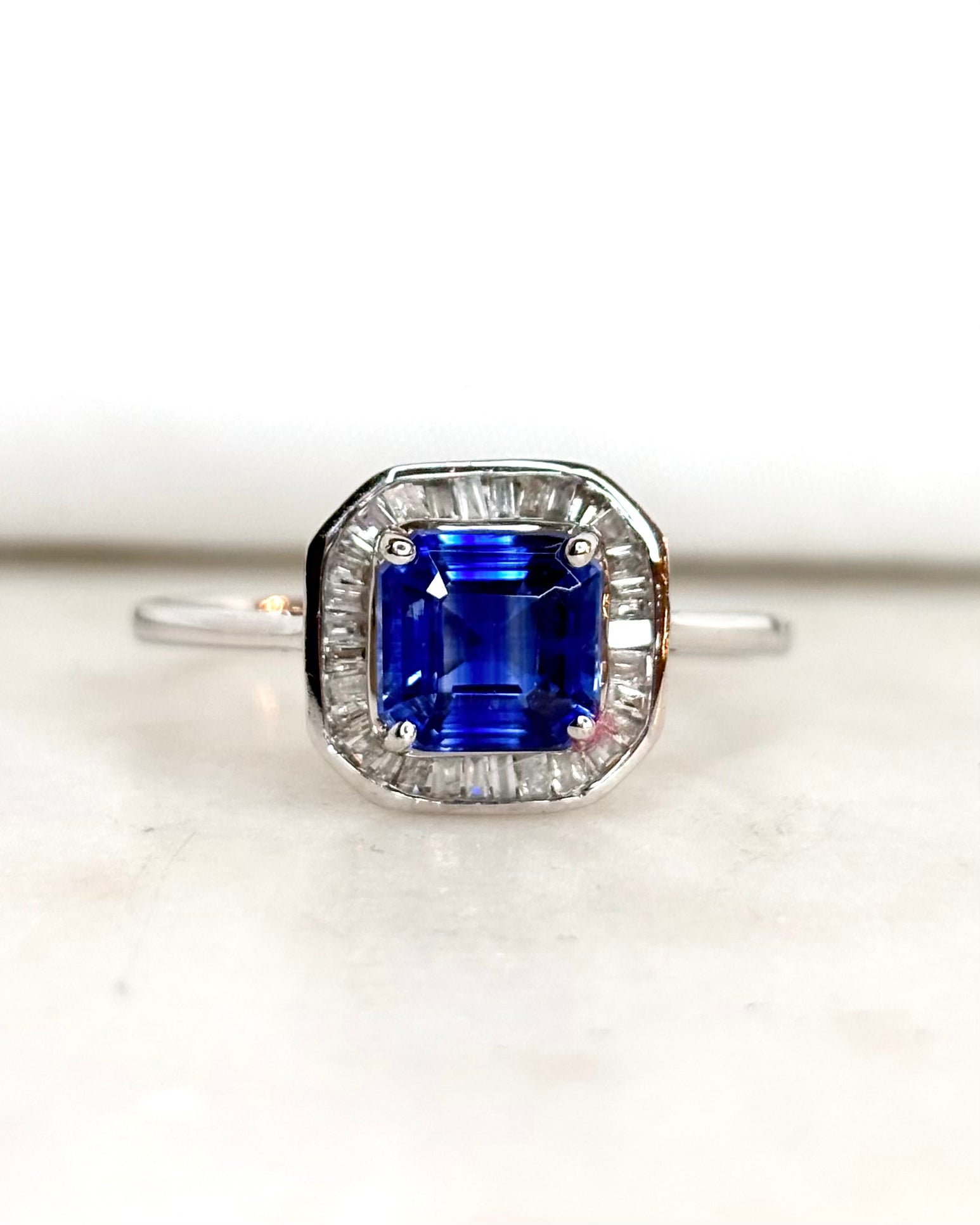 Bague Marguerite Cyanite 2.40 carats &amp; Diamants &quot;Lise&quot;