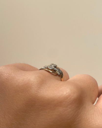 Bague Art Nouveau Toi &amp; Moi Diamants 0.02 carat &quot;Brisha&quot;