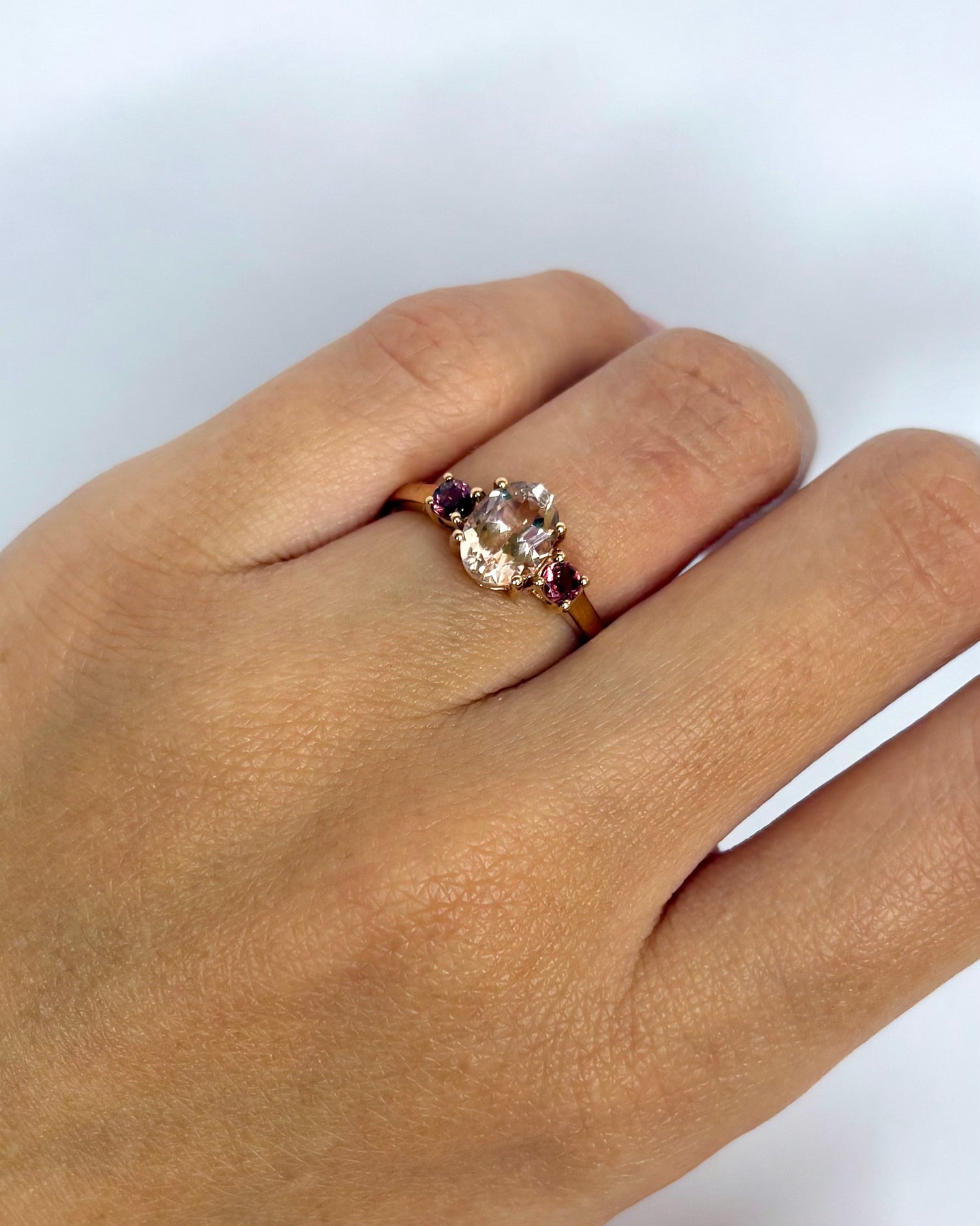 Bague Trilogie Morganite 1.45 ct &amp; 2 Tourmalines Roses &quot;Maïa&quot;