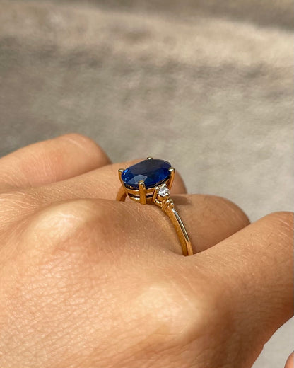 Bague Trilogie Saphir bleu royal 2 carats &amp; Diamants &quot;Callie&quot;