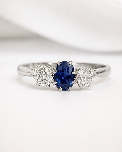 Anillo trilogía de zafiro de 0,65 quilates y diamantes de 0,40 quilates «Helene»