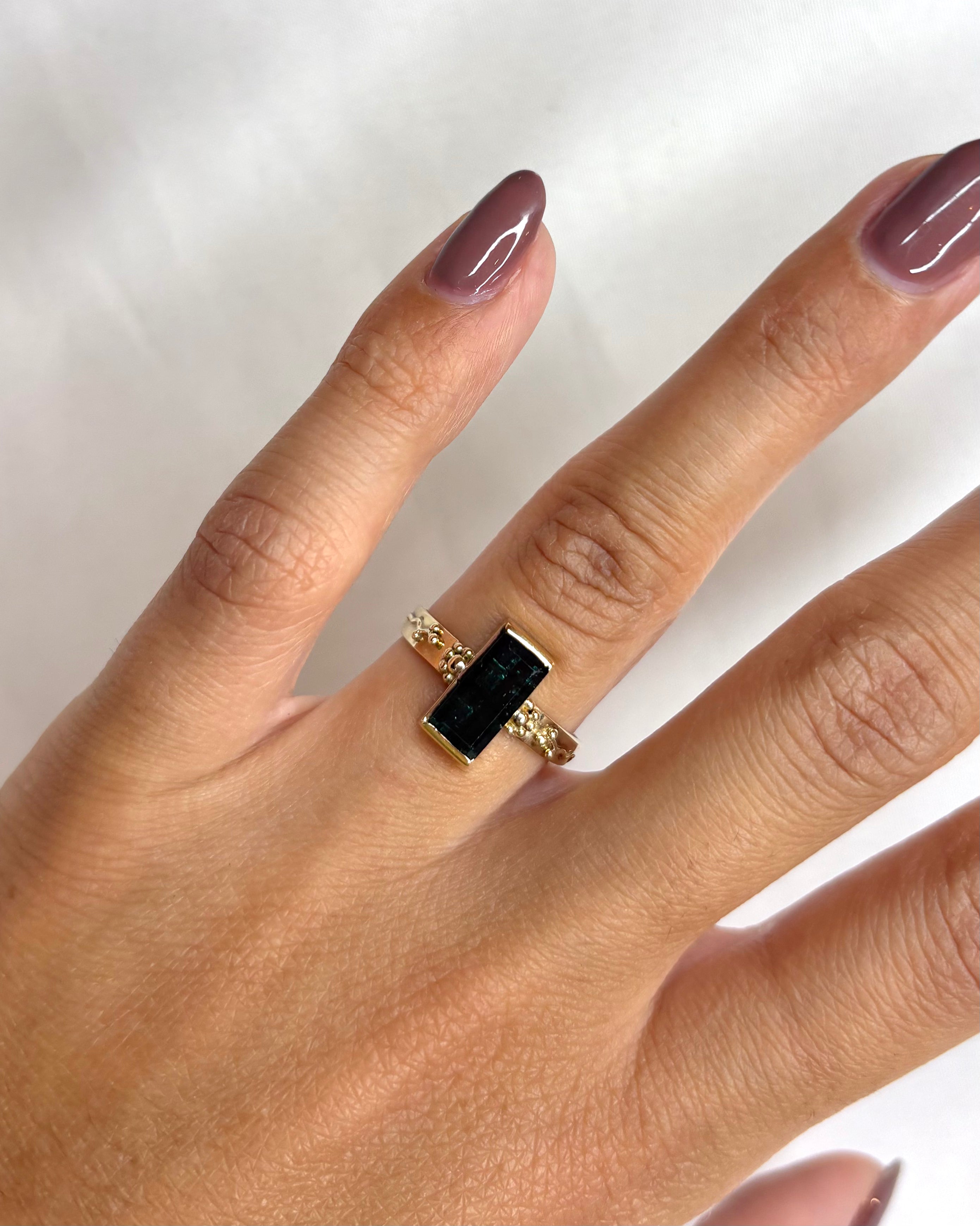 Bague Solitaire Tourmaline Verte 1.50 carat &quot;Louise&quot;
