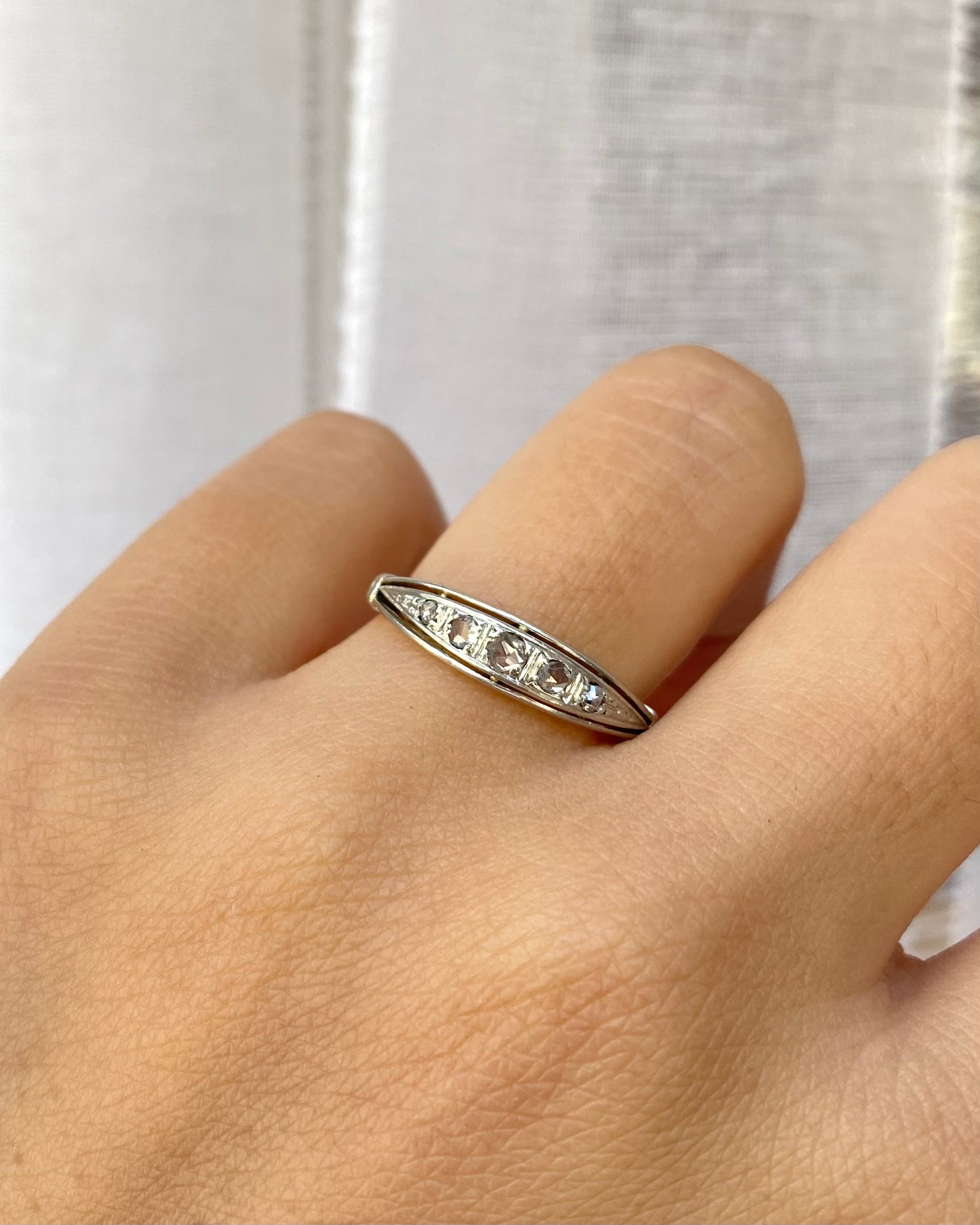 Bague Art Déco Diamants 0.14 carat &quot;Martha&quot;