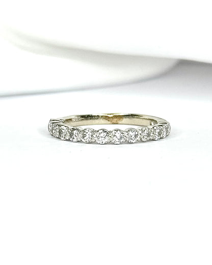 0.65 Carat 2.5 mm Diamond Half-Alliance "Mia"