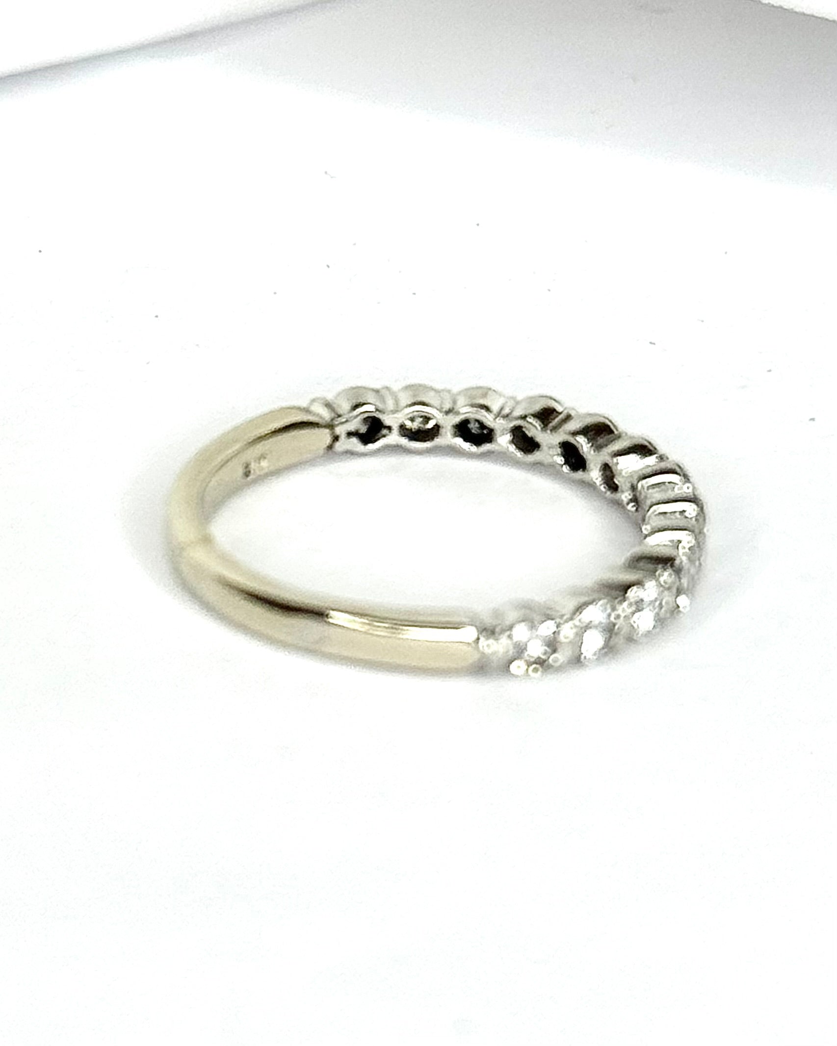 0.65 Carat 2.5 mm Diamond Half-Alliance "Mia"