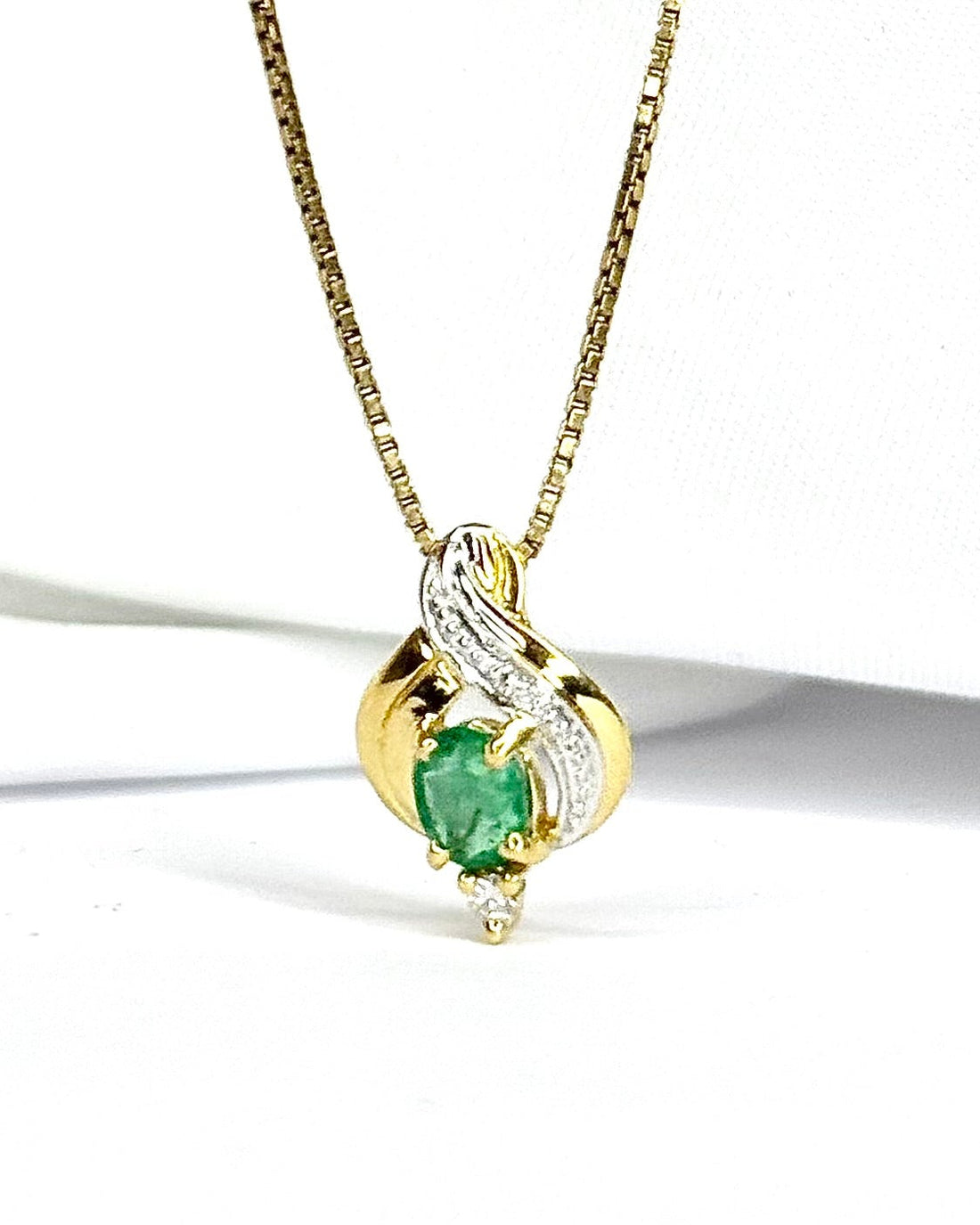 Pendentif Émeraude &amp; Diamants "Sonia"