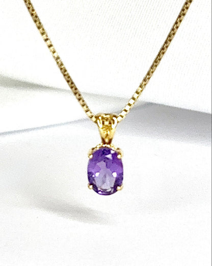 Amethyst Pendant 0.68 carat "Lydie"