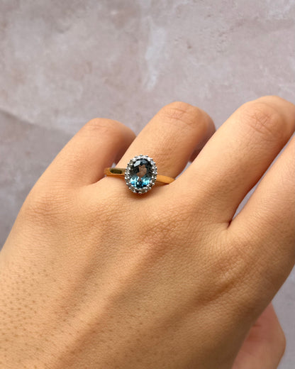 Marguerite Topaz Ring 1.80 carat &amp; Diamonds 0.20 carat "Ambrine"