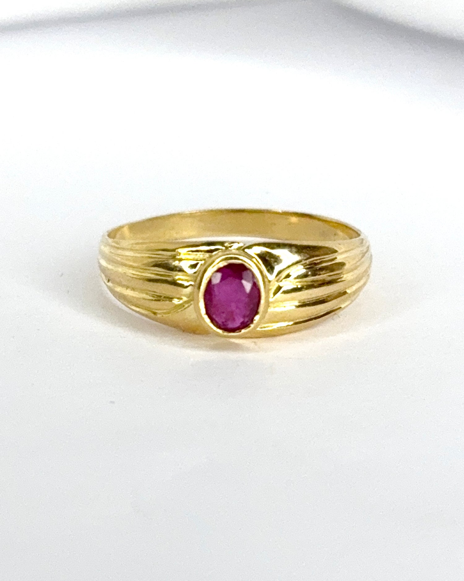 Ruby Bangle Ring "Sidney"