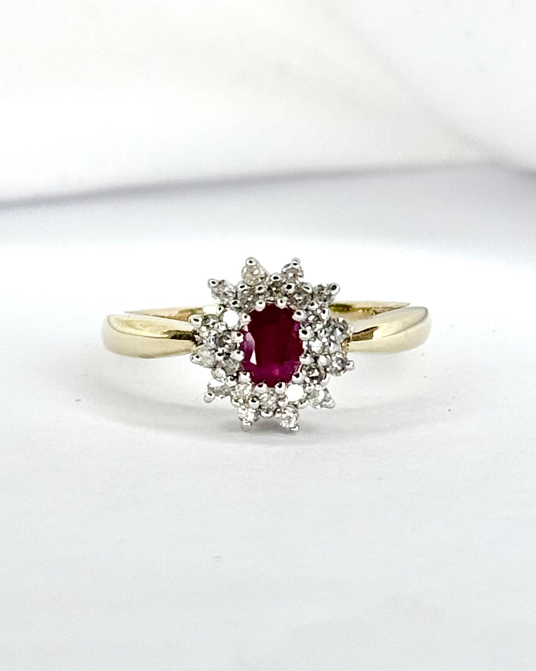 Bague Marguerite Rubis 0.35 carat &amp; Diamants 0.24 carat "Maggy"
