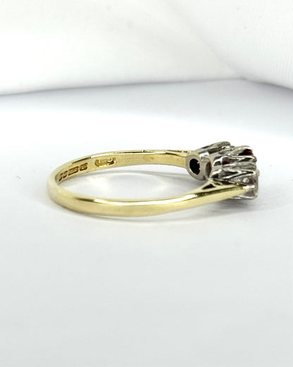 Bague trilogie Rubis 0.62 carat &amp; Diamants 0.20 carat "Célia"