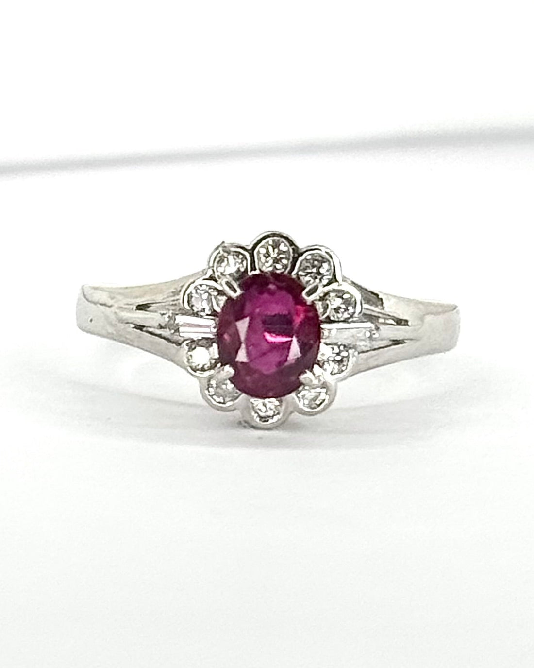 Bague Marguerite Rubis Mozambicain 0.81 carat &amp; Diamants 0.20 carat "Sarah"
