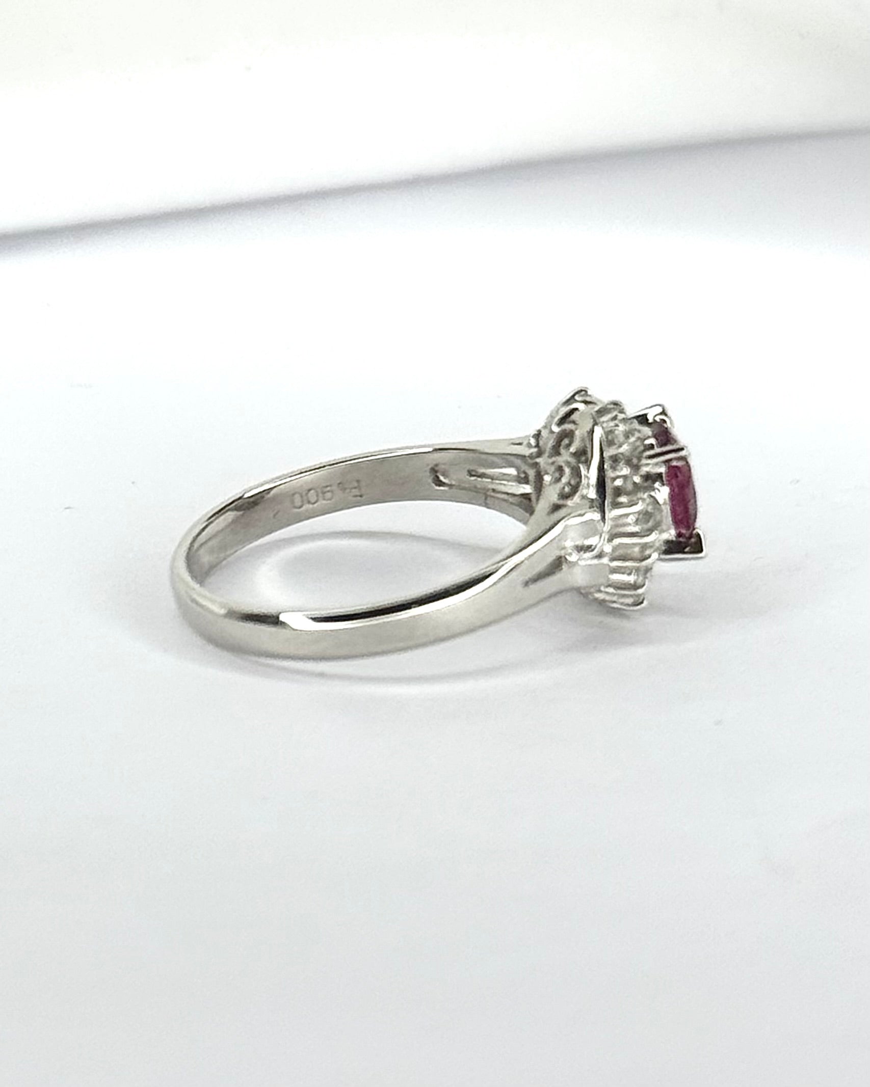 Bague Marguerite Rubis 0.81 carat &amp; Diamants 0.24 carat "Sirine"