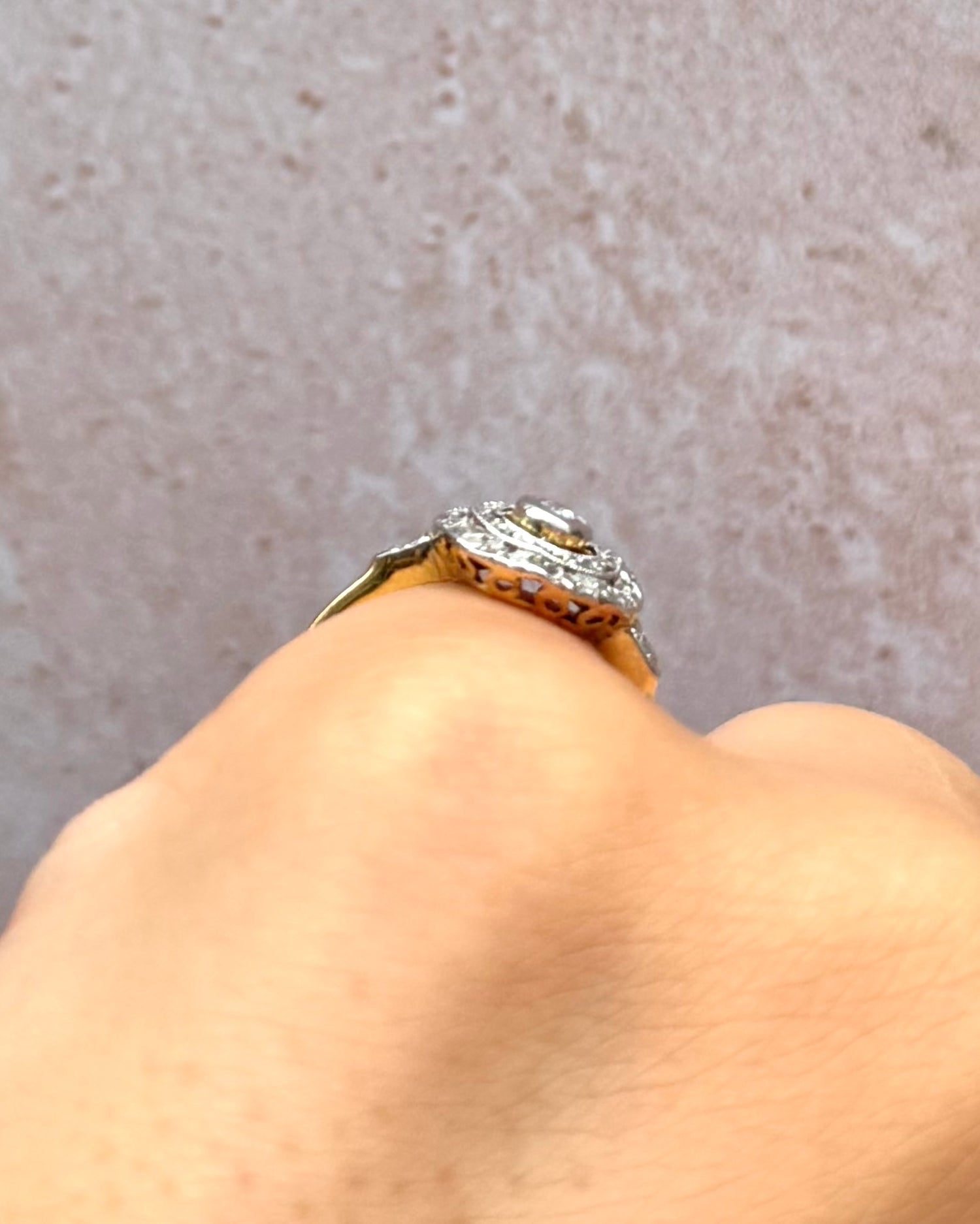 Anillo Art Déco con diamantes "Cynthia"